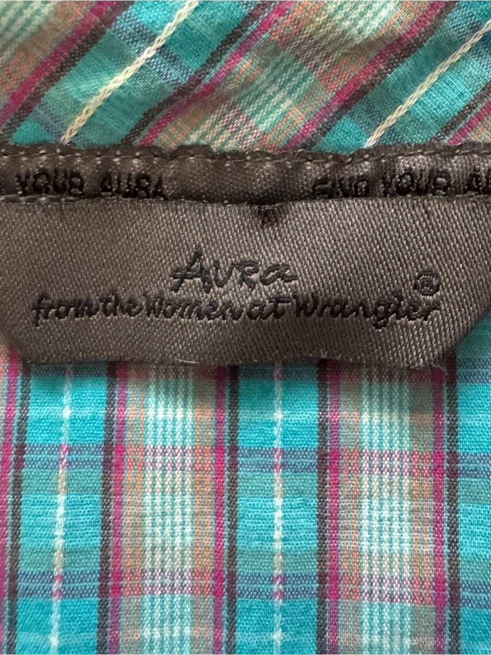 Aura Large Blue Plaid Sleeveless Pearl Snap Top - Picture 3 of 8